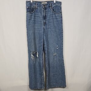 Levi's High Loose Flare Jeans - Size 31